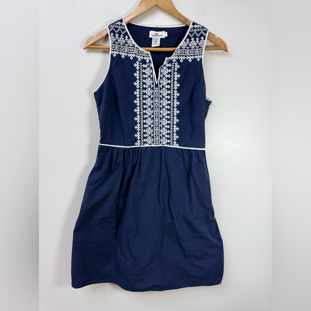 Navy Vineyard Vine Blue Embroidered Women's Dress size 6 - Picture 2 of 8